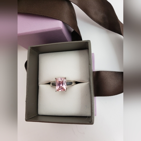 .925 Sterling Silver - Pink Zirconia Cubic Rectangle Ring - Picture 11 of 12